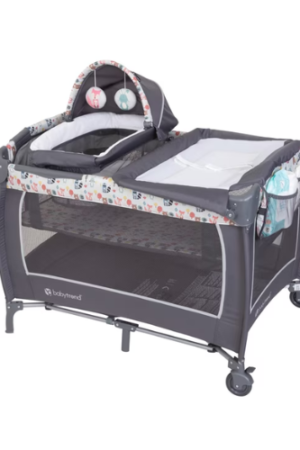 Baby Trend Lil Snooze Deluxe II Nursery Center Playard – Full-Size Bassinet, Changing Table & Tote Bag